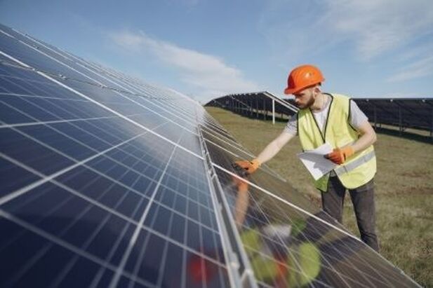 solar power installers Winnipeg