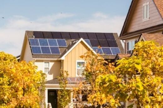 solar energy contractors in Manitoba